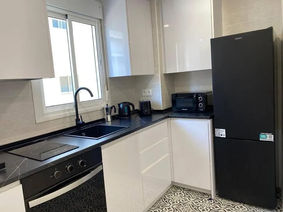 Apartamento Edifico Manez Primero- Nuevo, 10 Minutos Gibraltar La Línea de la Concepción